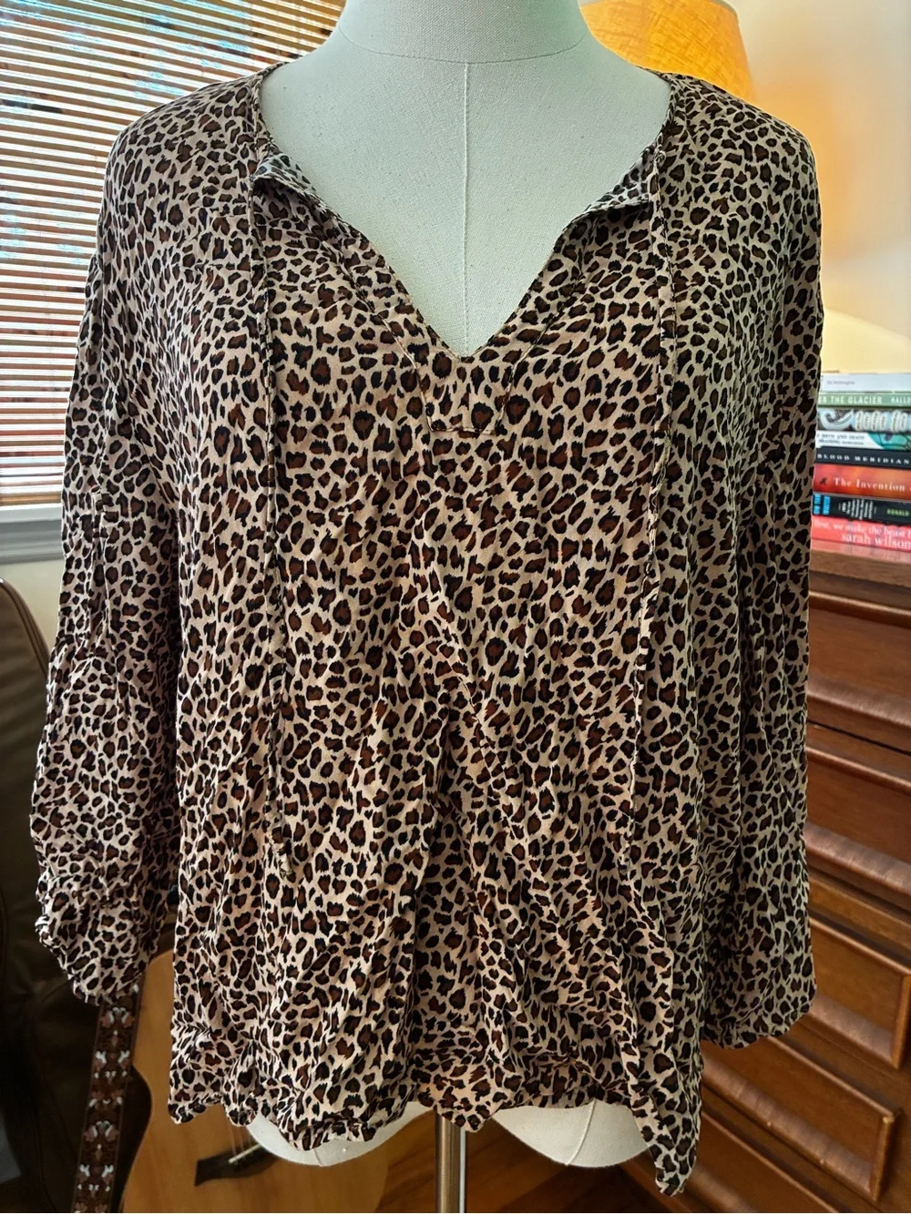 Auguste the Label TWO Leopard Print Star Print V-Neck Tops Blouses US 6